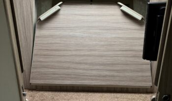 RS Equinox S Slide-Out full