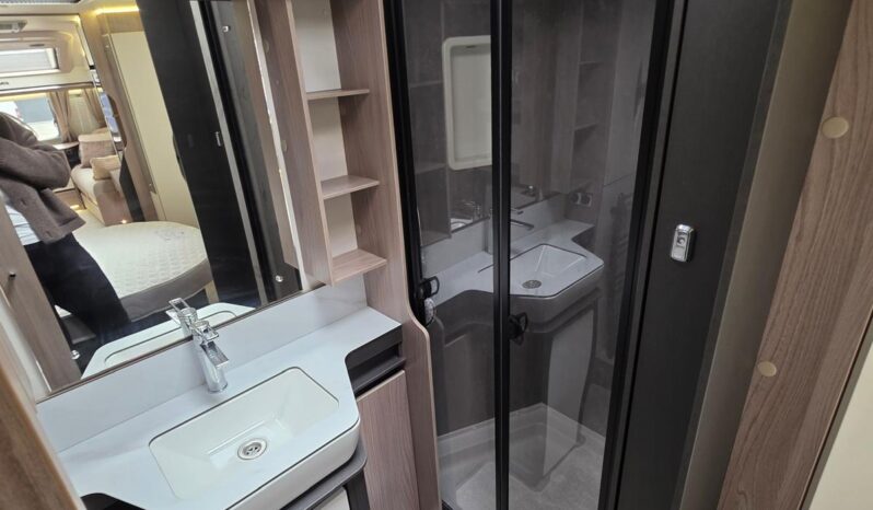 Swift Elegance Grande 845 full